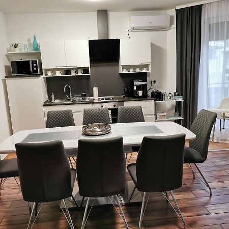 Freedom Apartman Hajdúszoboszló Екстериор снимка