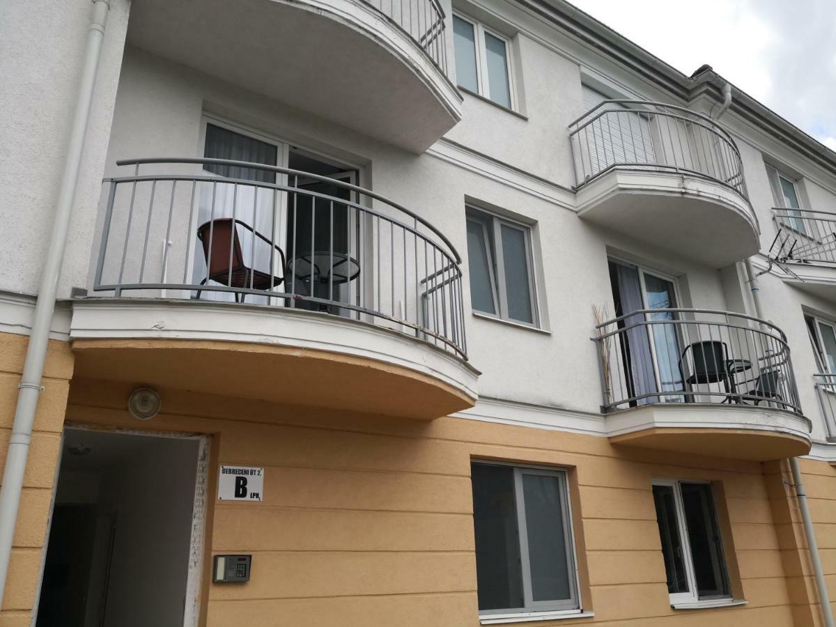 Freedom Apartman Hajdúszoboszló Екстериор снимка