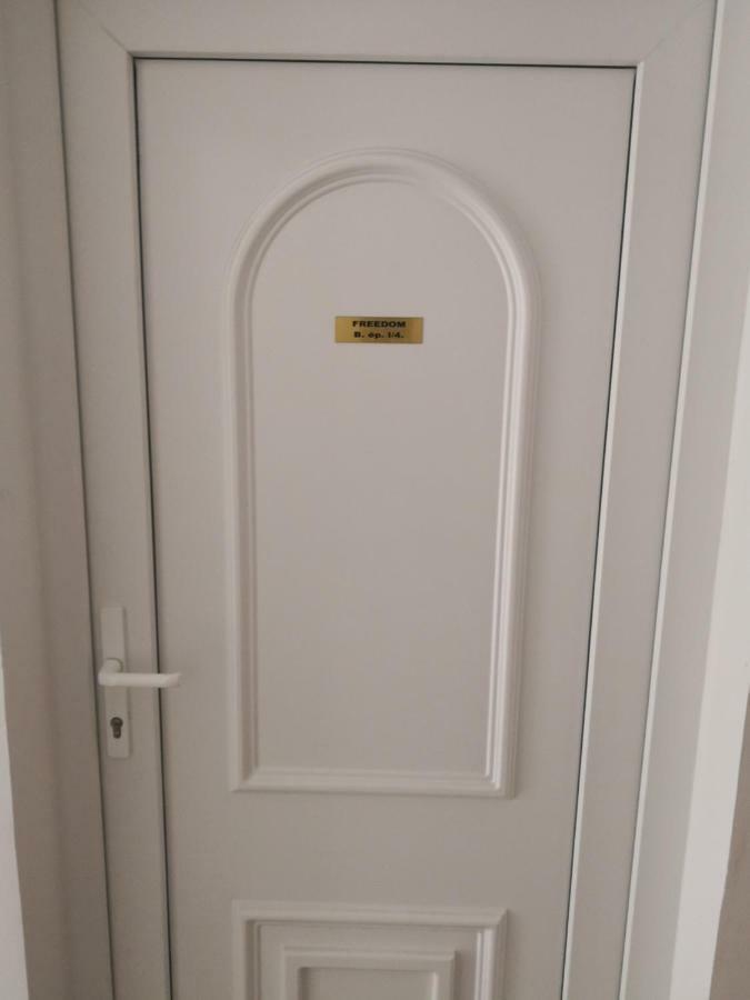 Freedom Apartman Hajdúszoboszló Екстериор снимка